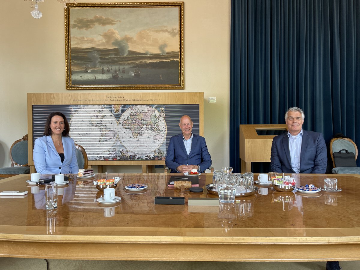 wijzijndestad's tweet photo. Planbureau van ZB in Middelburg naar HZ in Vlissingen.
   https://t.co/1MrdNKlgEq 

#ZB #HZ #Planbureau https://t.co/QjuyDXV9uf