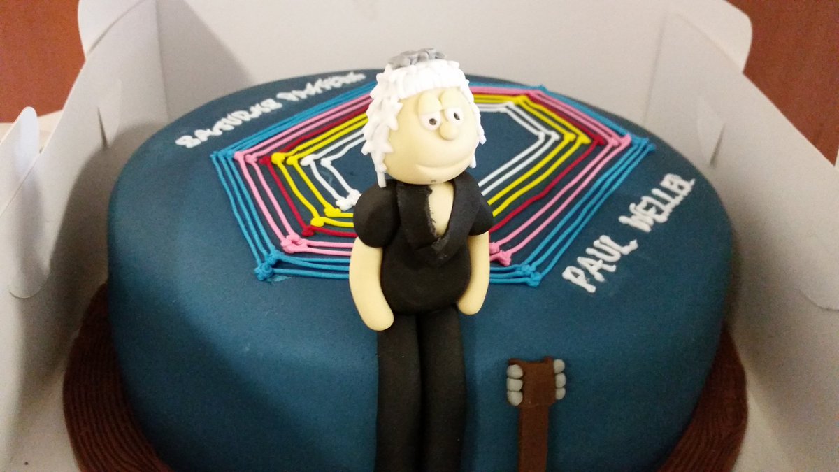 It's my birthday today and my mind casts back to another significant birthday a few years ago when I celebrated with a Satterns Pattern and Mr Cool himself!!  #paulweller <a href="/paulwellerHQ/">Paul Weller</a>