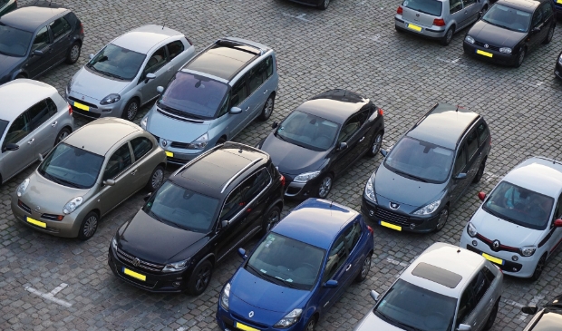 Papieren parkeerkaartjes verdwijnen voor bezoekers -  bosscheomroep.nl/nieuws/algemee…