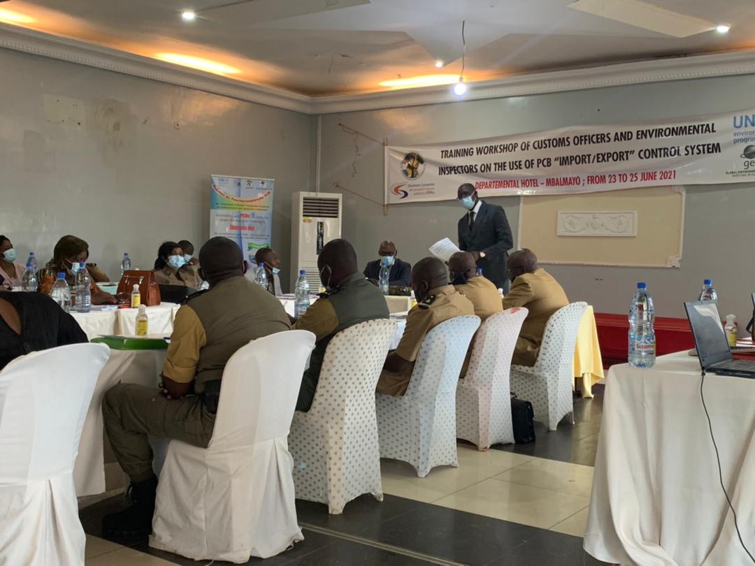 SDGscameroon's tweet image. #Happeningnow PCBs training workshop for custom officers in Cameroon 🇨🇲 #Beatpollution #Solvedifferent #Agenda2030 #Forpeopleforplanet @UNEP @CameroonPm237
