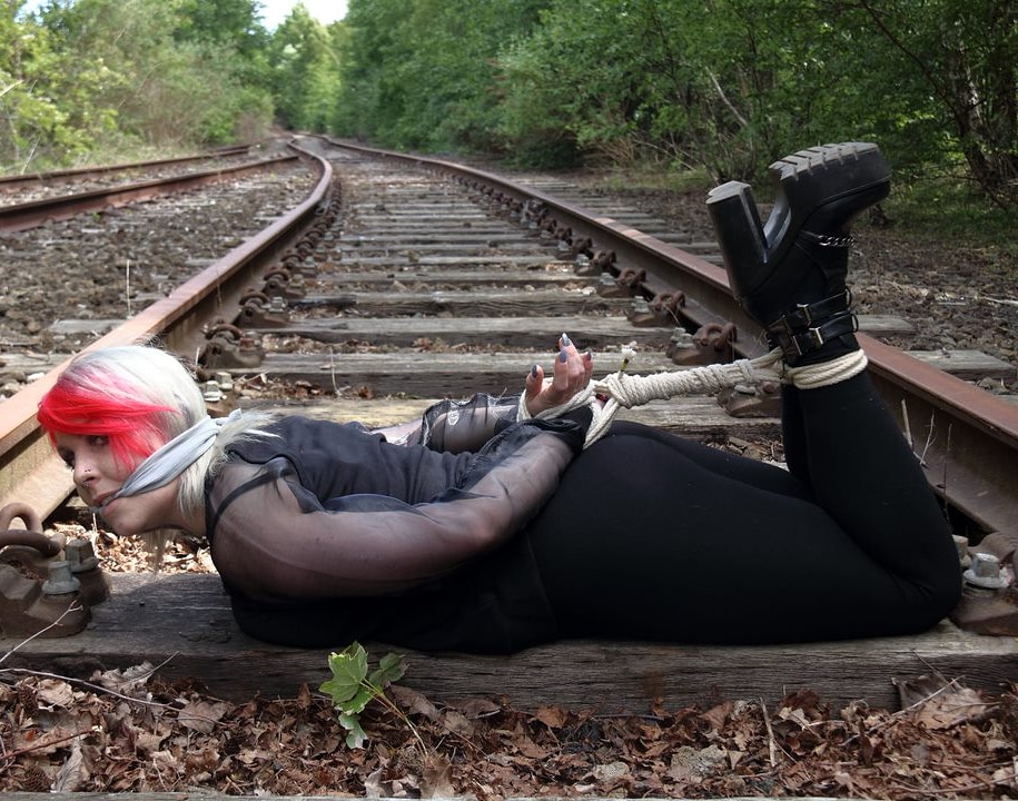 BondageDavyuk's tweet photo. Who does not like to see the classic damsel in distress on a set of railway lines?
Taken from my last shoot
Copyright belongs to davyukbondage
#bondage #damselindistress #alltapedup #gaggedgirl #hogtied #customshoot https://t.co/5bgK3vJr0n