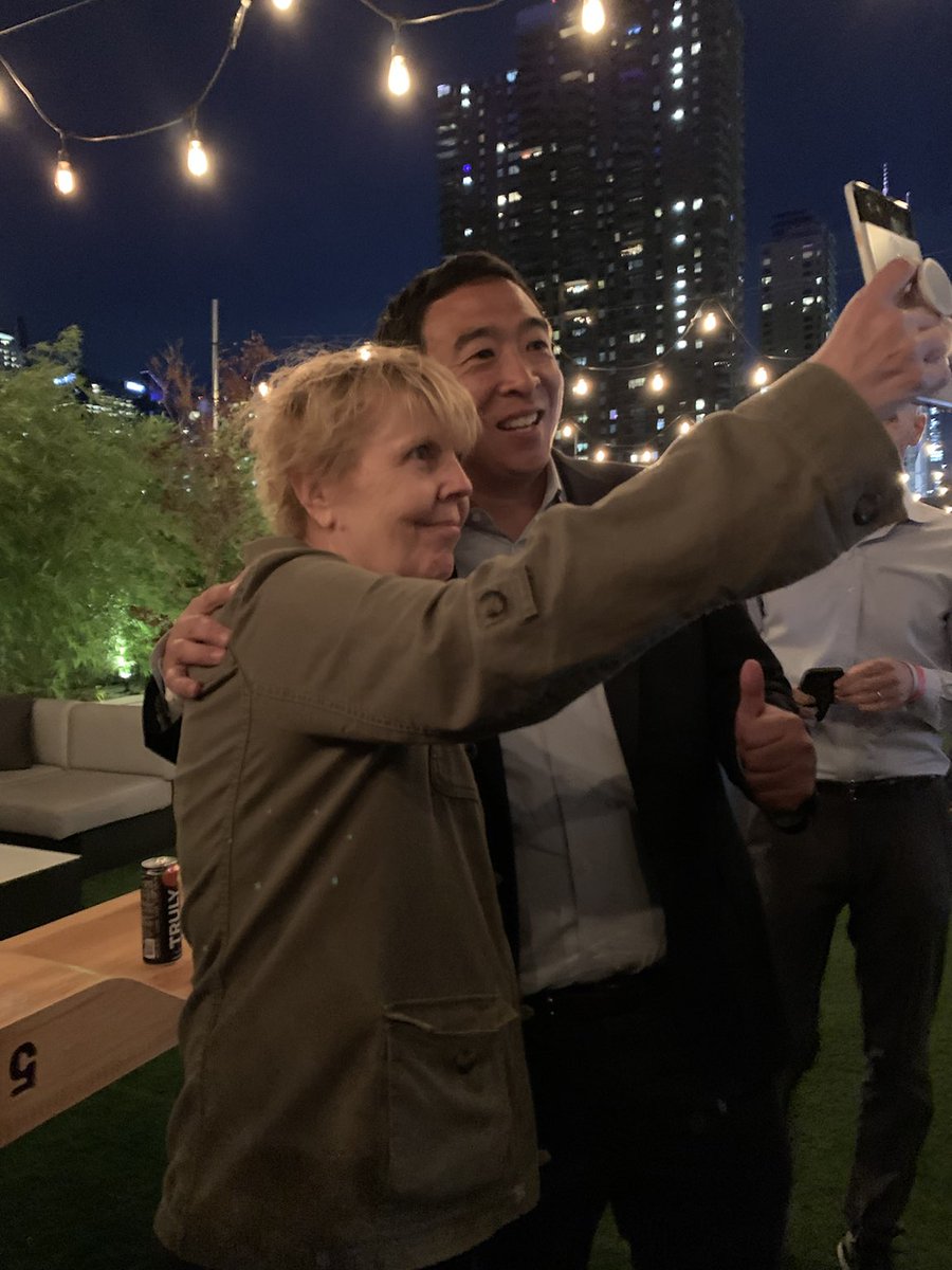 Our last selfie. 
Honestly, I've never worked with such kind and collaborative people in all my years inside politics. This was a breath of fresh air.