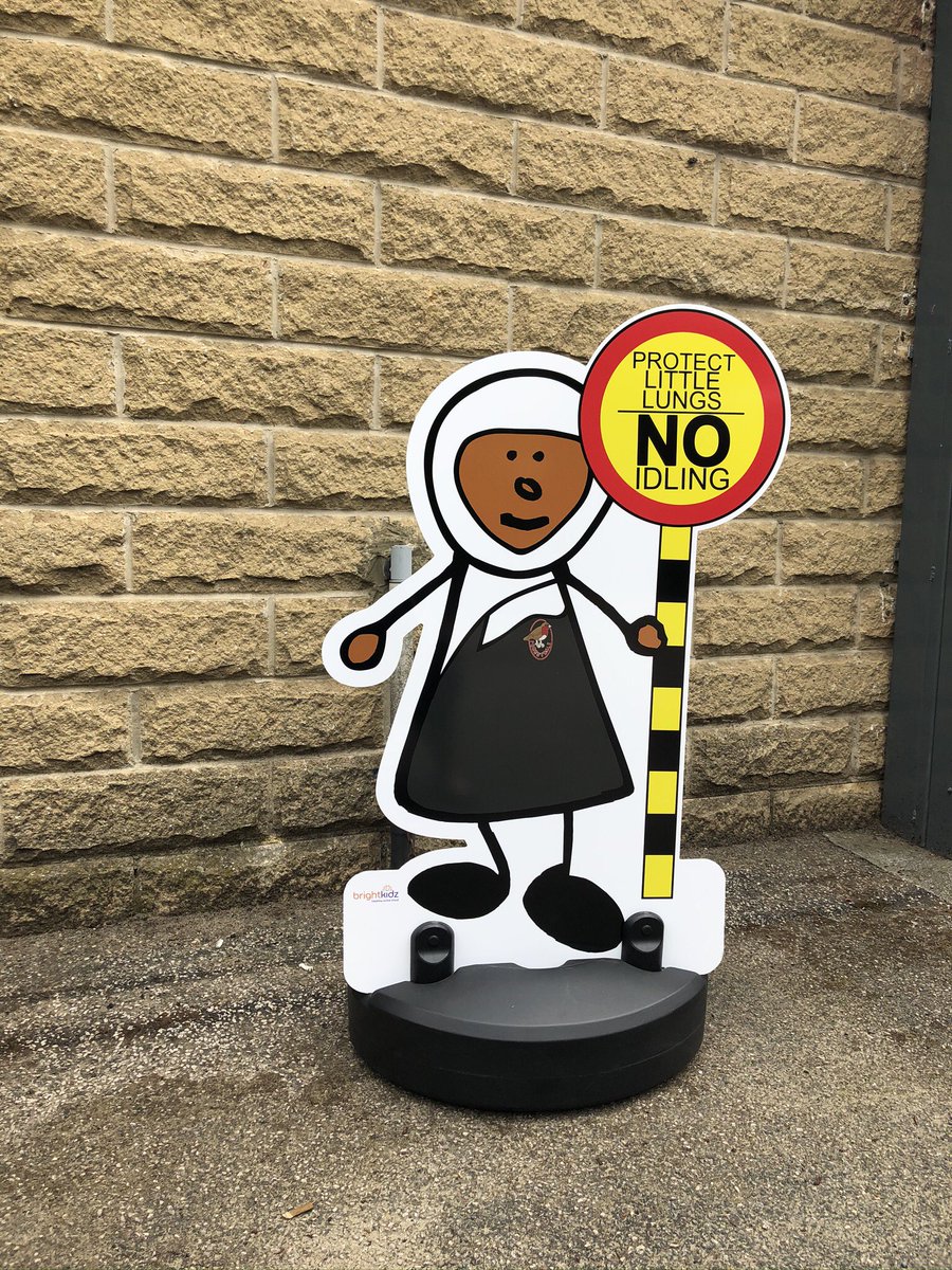 School_RdSafety's tweet photo. Today’s safer #SchoolRun tip
#ToxicFumes are dangerous and leaving your vehicle engine running when you’re stopped is putting your #Children and other peoples children’s lives at risk #DropOffSwitchOff Say #No2Idling #StopPollution #LetChildrenBreatheCleanAir #School #RoadSafety https://t.co/nDUYdvJgDA