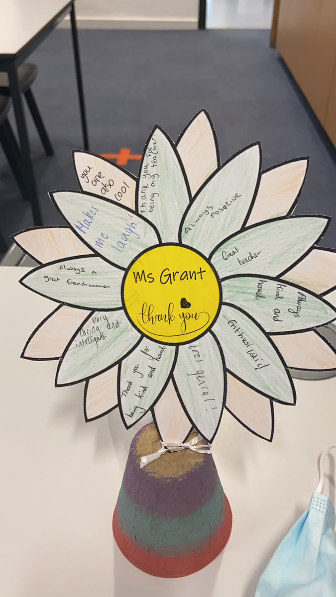 “Always a great Frenchwoman” What an accolade, if untrue! Full of smiles today though for the lovely gesture! 🥰 #teacher5aday