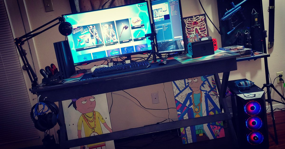 tinyINKgaming's tweet photo. It's almost done guys!!! Some cable management. Better lighting. And headphones are all that's left!! #buildredux #pcgaming #ps4pro #streamer #twitch #videogames #dualmonitors #gamergirl #lgbtqgamer #litaf🔥 #gaymergirls #gamehers #geforcertx3070  #samsungodysseyg7 #amdryzen7 https://t.co/soZOUXpL2g