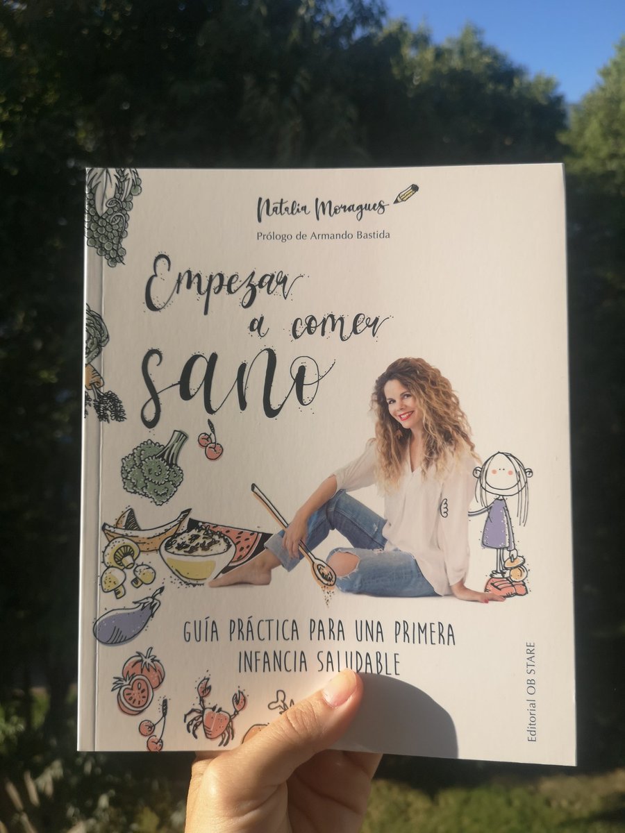 Pues hace tiempo que no entro por aquí, pero no podía dejar de compartir mi felicidad. Ya está aquí mi libro, "Empezar a comer sano", una guía teórico-práctica sobre alimentación desde el nacimiento hasta los 3 años. Espero que os guste ❤️. #empezaracomersano