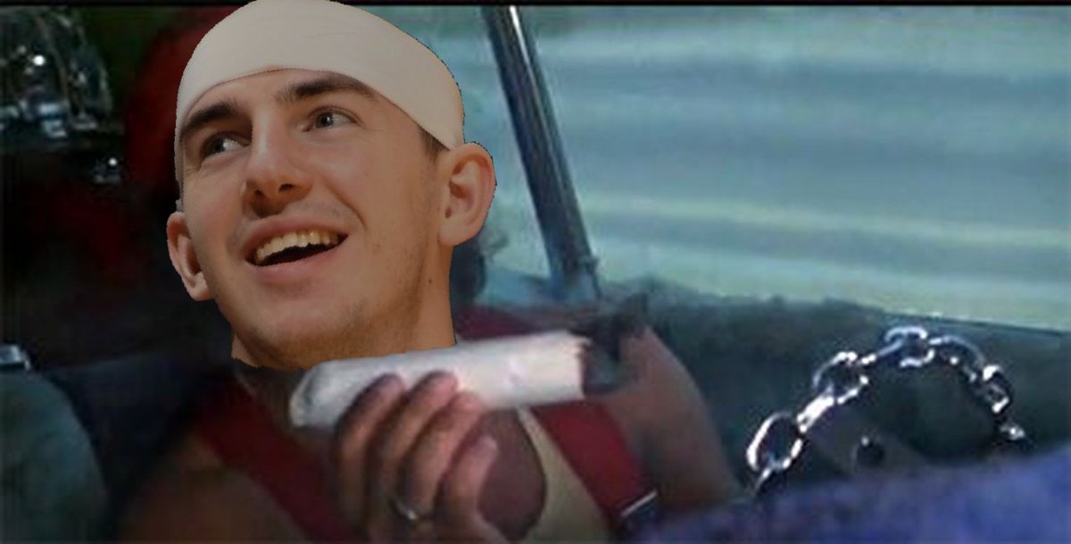 Mikeroc0sm's tweet photo. Alex Caruso in the off season.  🍁💨 #Caruao #LakeShow #lakers #cheech #davesnothome https://t.co/26WiO2GbQ6