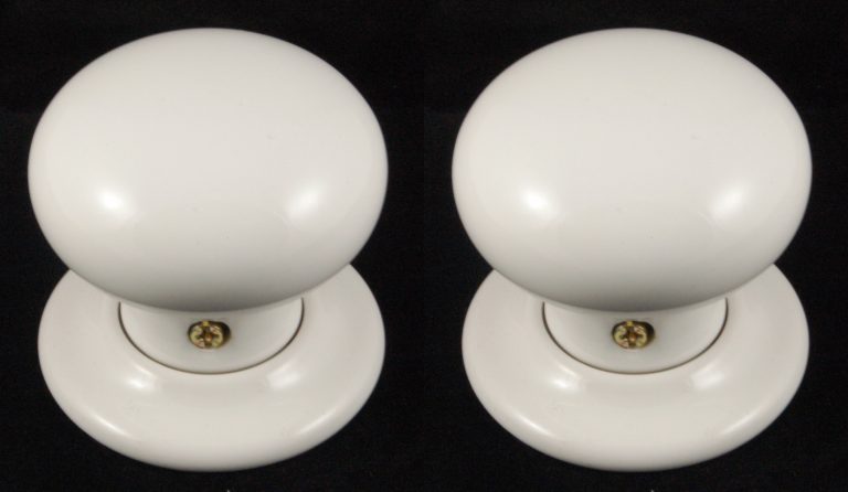handlesnknobs tweet picture