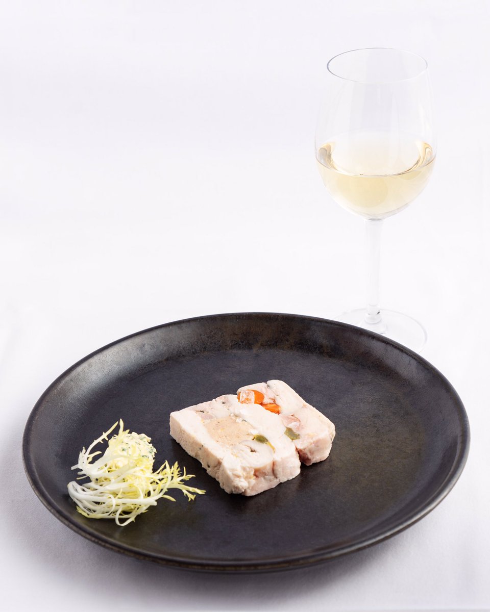 Backtodine tweet media