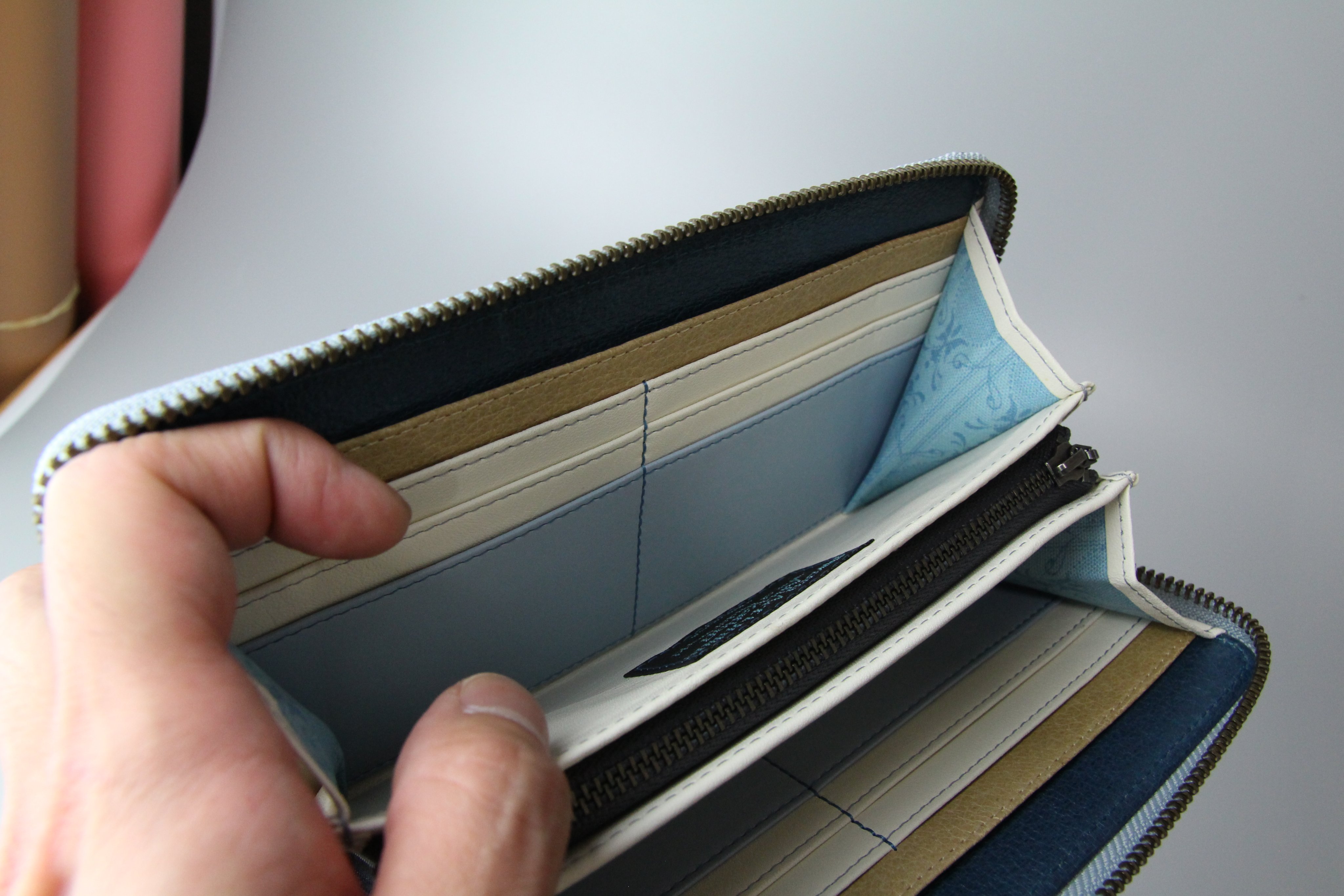 ソルワ Solwa Rt Cocollabo Coco 今日は ソードアート オンライン アリシゼーション War Of Underworld 本革ラウンド財布 シノンver の 財布を紹介するココよ 予約締切迫ってるココ 受付期間 6月28日13時まで 詳細はこちら Ht