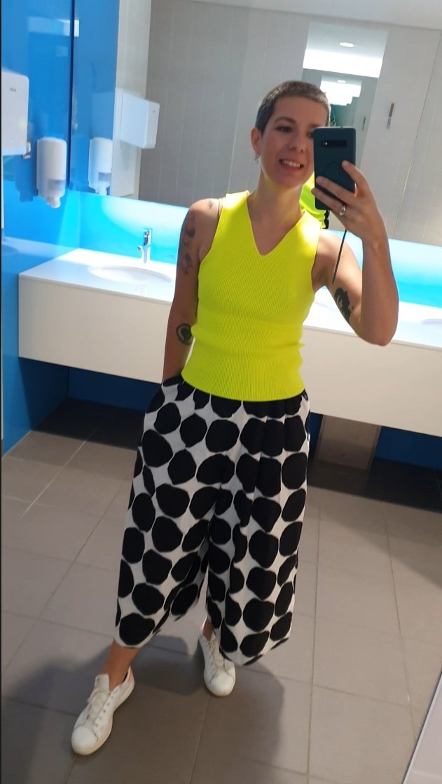 Pink or neo yellow??
 #londonstyle 
 #stylefashion #styleguide #styleinsta #styleblog  #stylediary 
#slowfashion #reuse #reusereducerecycle 
#nonbinary #genderfluid  #queerstyle #queerfashion
#youareunique #youareworthit #loveyourself
 #shavedheadwomen 
 #tattooedwomen