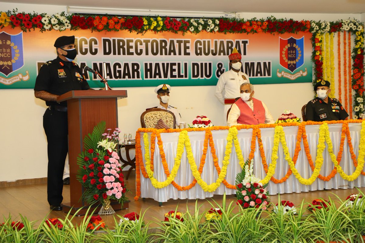 NCC_Dte_Gujarat's tweet photo. #EkMaiSauKeLiye PH-4 commences.Gujrat NCC cadets now CONNECT WID CORONA WARRIORS-DOCS,NURSES, HCWs,AMB DVRS, thk n motivate dem 4 their indomitable spirit 2 fight all odds #NCCYogdan #gujaratnakarmveer @DefencePRO_Guj @HQ_DG_NCC @CMOGuj @GovernorofGuj @imBhupendrasinh https://t.co/JJ9RTR9jkI