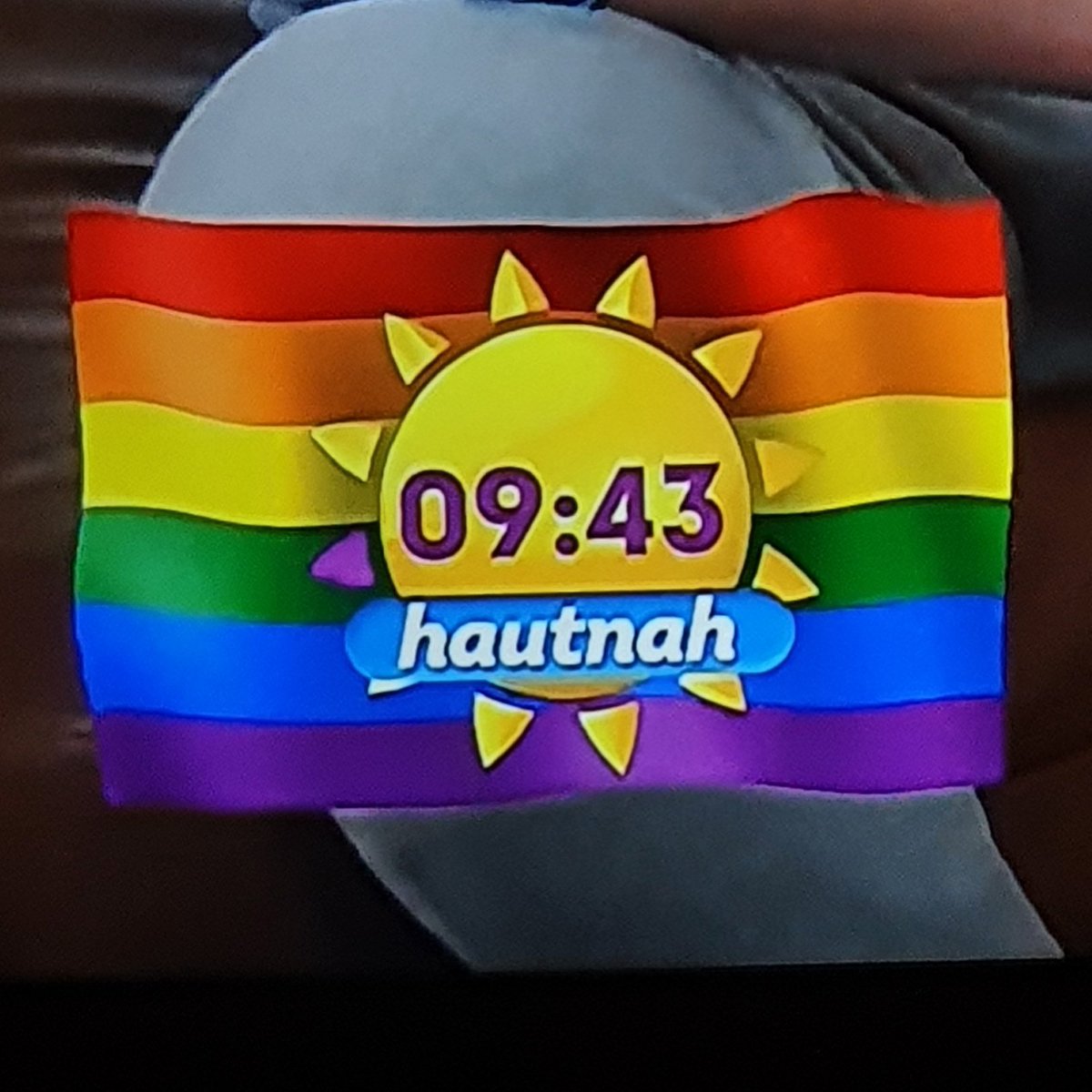 nyaheum's tweet photo. UEFA: "You can't turn the stadium into a rainbow!! That's too political!"
German TV, running in spite: "Hm?"
#GERHUN https://t.co/1rAyy0R6ES