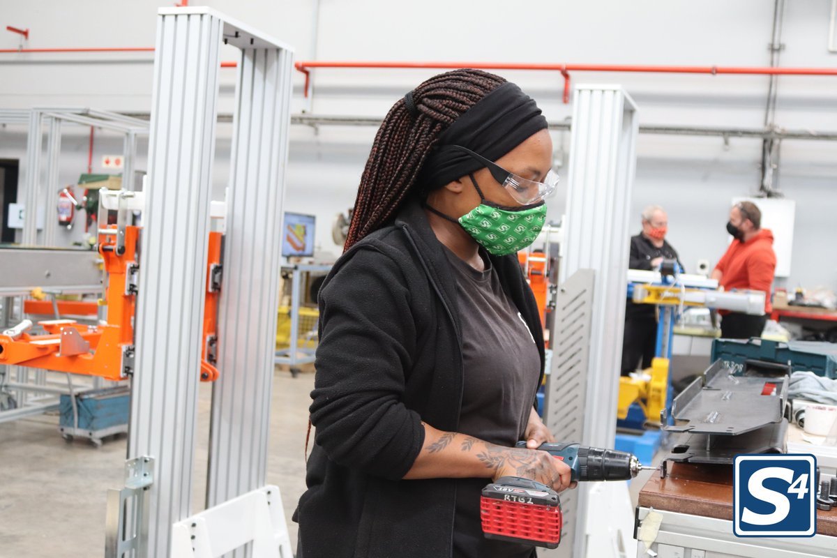 S4Integration's tweet photo. Women in power, women in engineering! 🙌 

Happy International Women in Engineering Day to all our amazing, hard-working women.  

#S4integration #womenontheshopfloor #womeninelectrical #industrialautomation #womeninengineering #INWED #EngineeringHeroes https://t.co/kftQrNsdo6
