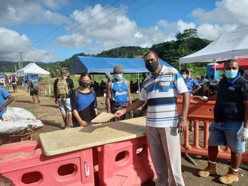 fotufaga's tweet photo. I am super proud of my Tutor  Mr. Davendra Sharma, he even took the risk to visit Navua And Nausori Boarder to collect assignment from Students.
You are the best Mr. Davendra 
#UniversityOfFiji #Samabula https://t.co/NL6sX32Tja
