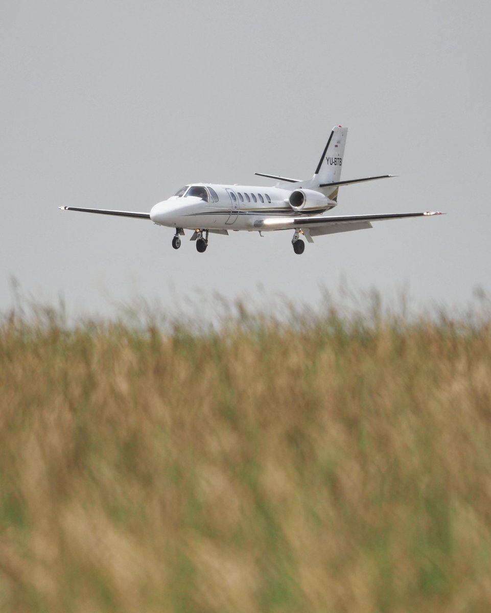 BrunoLauper's tweet photo. Zurich Airport 20.06.2021
•
•
#yubtb #cessna #cessna550b #citationbravo #airpink #privatejet #corporatejets #businessjet #summertime #greengrass #planespotting #olympuscamera #aviation #flughafenzürich #Zürich #zürichairport #zrh #zurichairport #airportzurich https://t.co/XzcA2iI2il