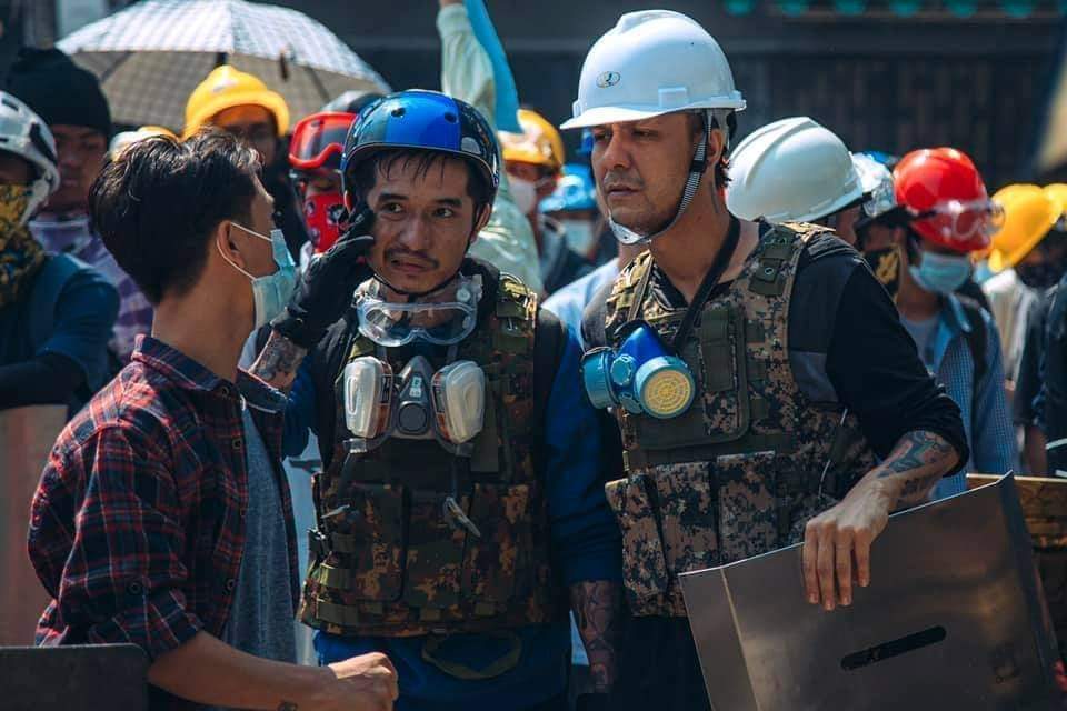JaN_esza's tweet photo. Rest in Power 🌹
Death can takes your body
not your name and the art you did .
Your name and songs
will live with us (in our hearts)
CRD
#IdiotsForever
#WhatsHappeningInMyanmar
#Jun23Coup https://t.co/YQ6iMJxDVo