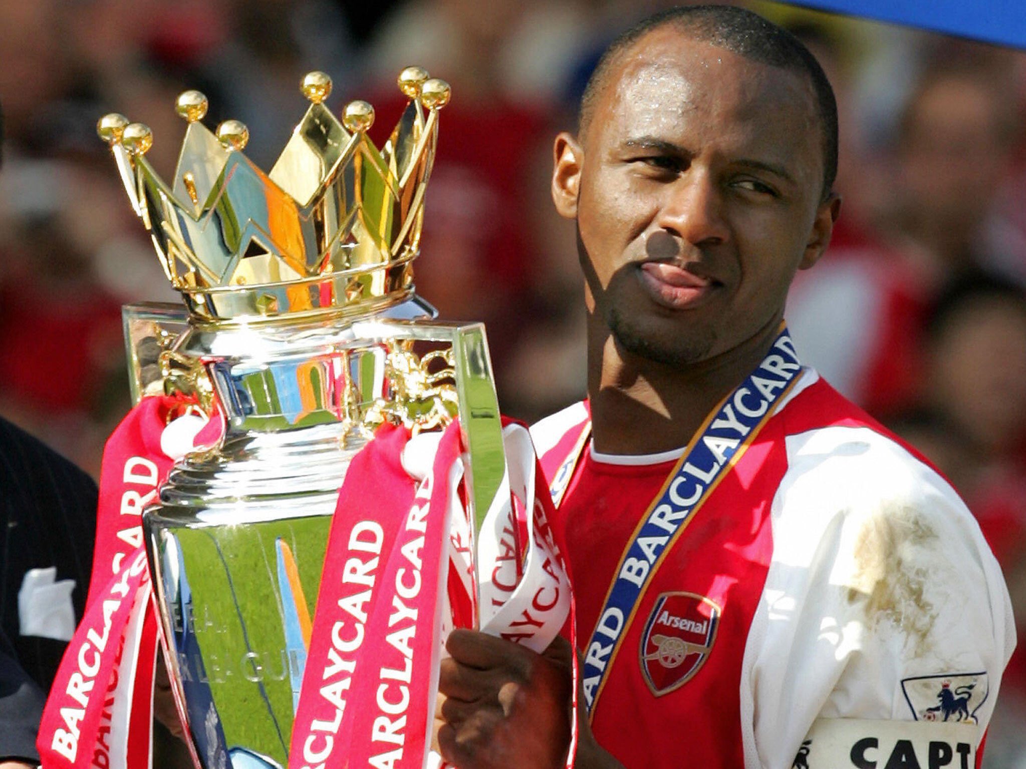 Happy Birthday to Arsenal legend & Invincibles captain Patrick Vieira, who turns 45 today! 