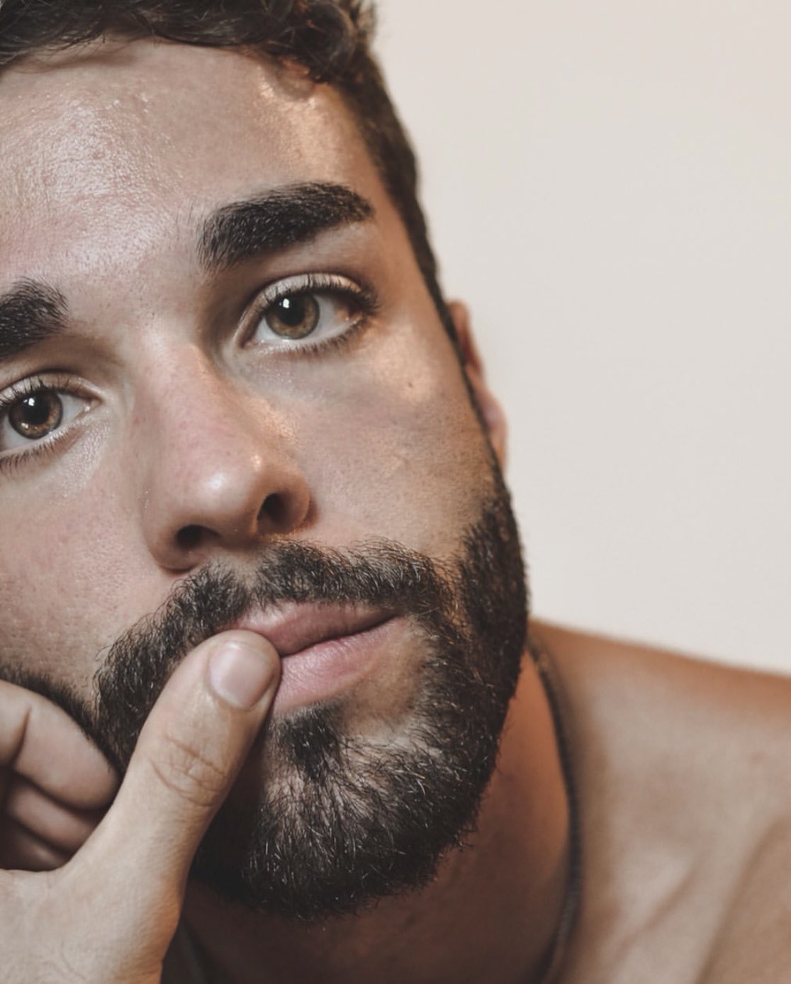 E4jWAn8WEAEqeTM?format=jpg&name=large