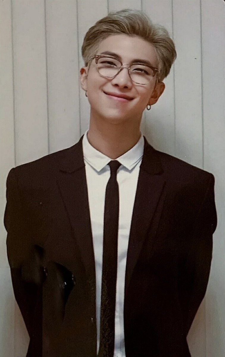 vvakhida's tweet photo. Looooooveeeeee you so much💕💕💕#WeLoveYouNamjoon https://t.co/XxXwcSvyJR