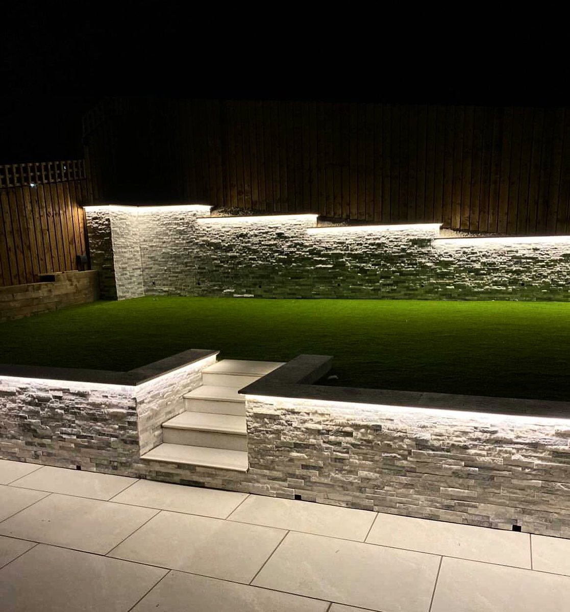 mypad_grass's tweet photo. Night Mode 🌙
Message for a FREE Quote on Garden Design &amp; Landscaping Services 📲 #sheffield #landscaping #artificialgrass https://t.co/RYJ7os2qoJ