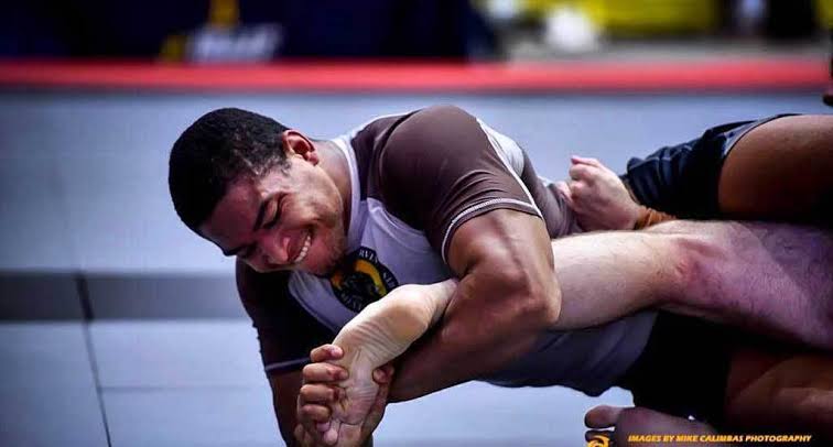 NickKano90's tweet image. Just looking at this image makes me think "ow ow ow ow ow!"

#BJJ #JiuJitsu #footlocks