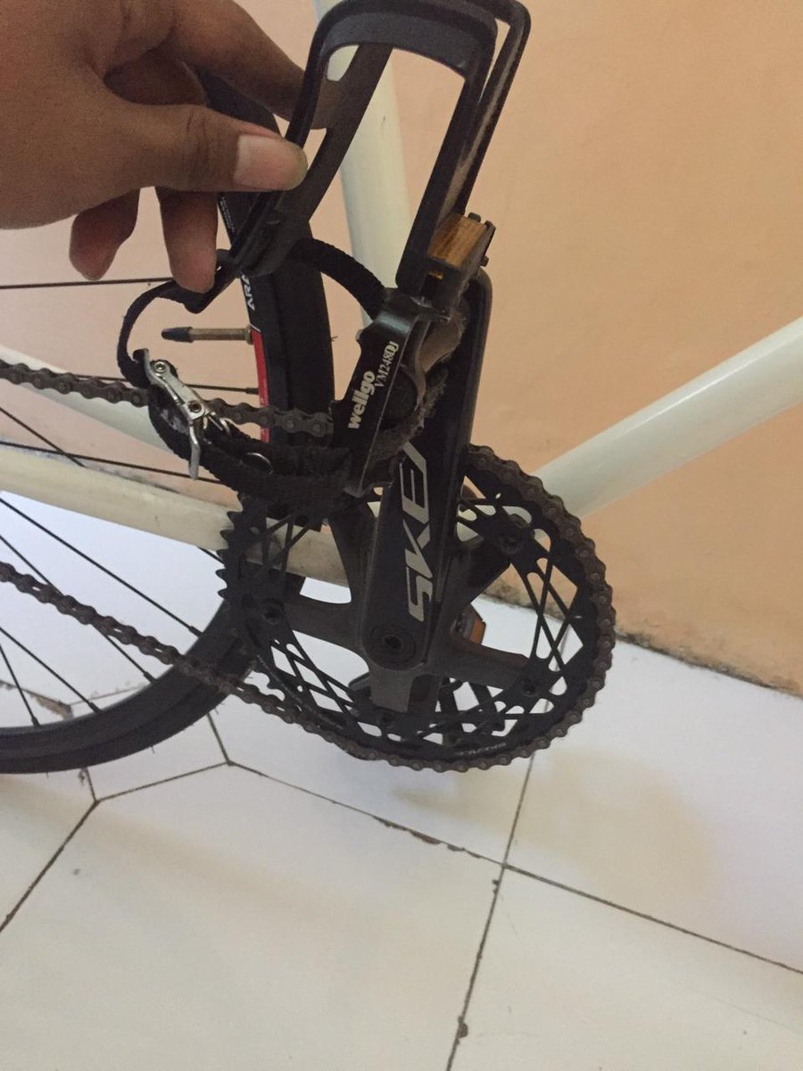 bokir03's tweet photo. Wts Fullbike/fs 
Fs basic airwalk

Bisa mutil jika frame set laku
Fullbike 3.8 nego
Fs 700 nego
Cod sidoarjo waru sekitarnya
Wa 083841764671
#fnfjb #fixie #fixedgear https://t.co/wLZUebwuEY