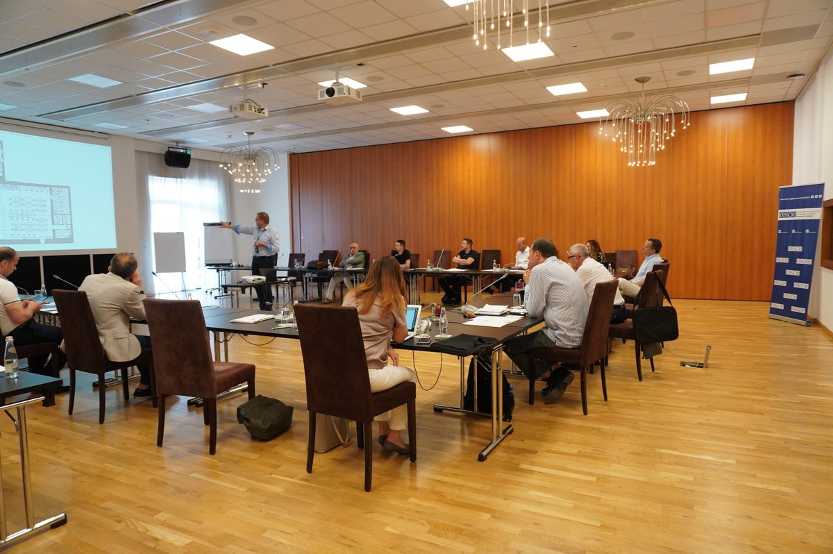 OSCEinAlbania's tweet photo. #QualityJournalism #MediaDevelopment #MediaInFocus 
We keep working for a modernized and more practical journalism curriculum for the University of Tirana's Department of Journalism and Communication, as part of #EU-funded "Media In Focus" project. https://t.co/RpAgnn3yC4