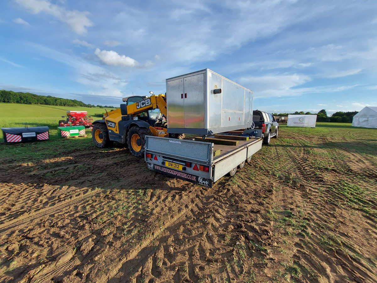 rNaturemachine's tweet image. The set up at Groundswell Agriculture show is underway. It will be the 1st time rNature has been exhibited in UK, Ireland &amp;amp; Europe.

#groundswell #agricultural #compostingmachine #composting #agriculturalwaste #farmwaste #wastesolutions #organicwaste #HWIL #rn250 #composter