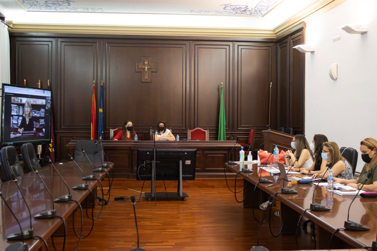 UCAM_OPRI's tweet image. 🇪🇺🧑‍⚕️@UCAM_Enfermeria lidera la tercera reunión transnacional del proyecto #STTech, proyecto europeo destinado a mejorar la #movilidad segura de pacientes. Esta cita ha servido para poner en común nuevos resultados obtenidos.