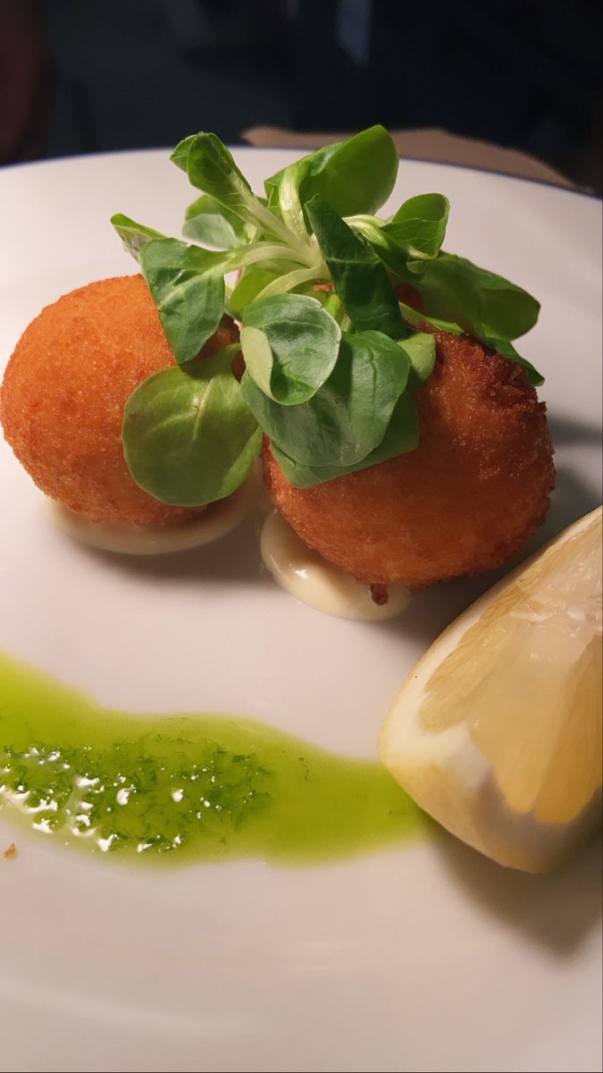 A little fishy dishy 😉☀️😊 

#docklandalfresco #diningoutdoors #corkrestaurant #HappyWednesday