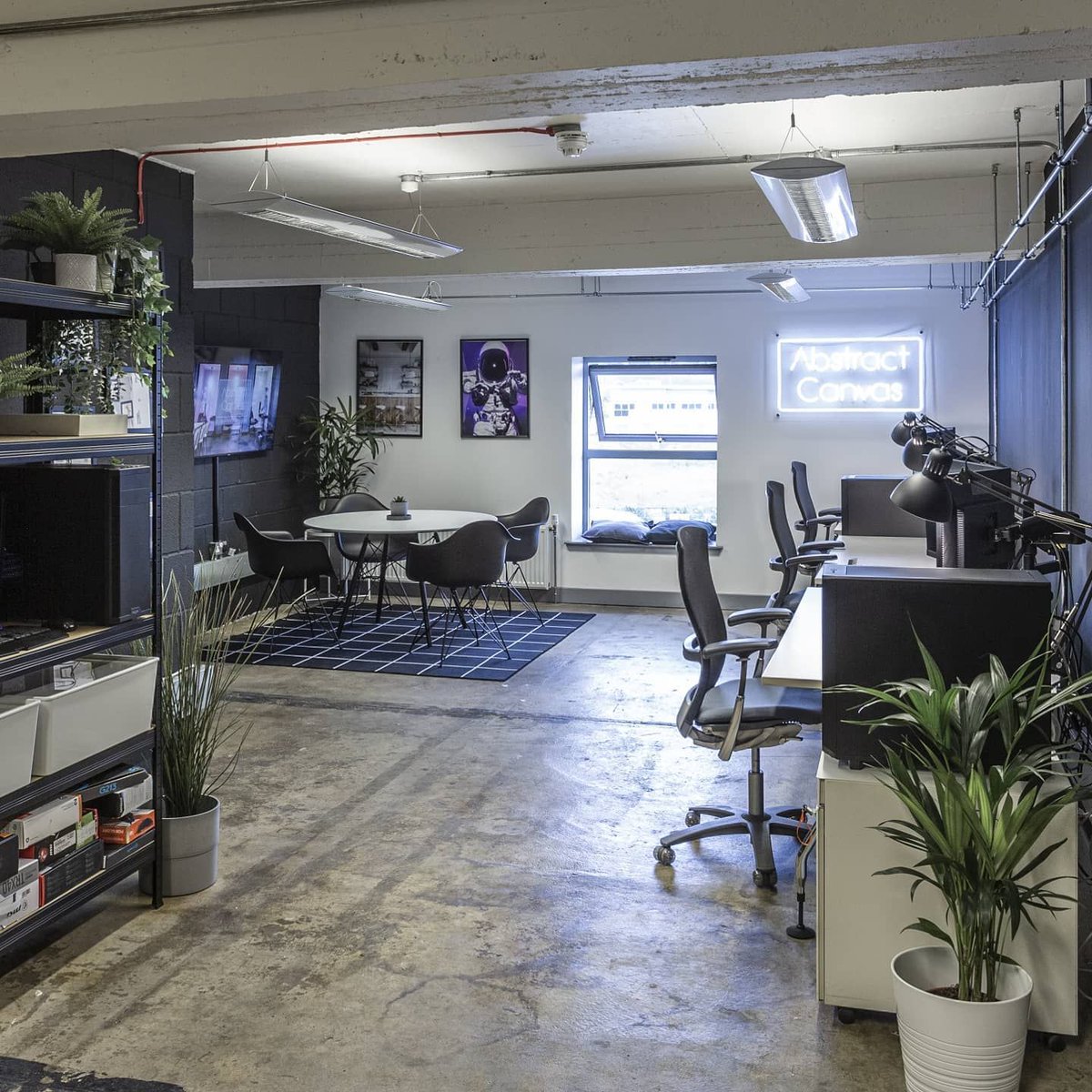 WhiskyBond's tweet image. Introducing our newest tenant @_AbstractCanvas. Curtis is a digital designer whose CGI and 3D visualisation studio has come a long way since day 1!  Creating inspiring visual content that communicates ideas for architects, designers, engineers and artists: buff.ly/3iE8bC9