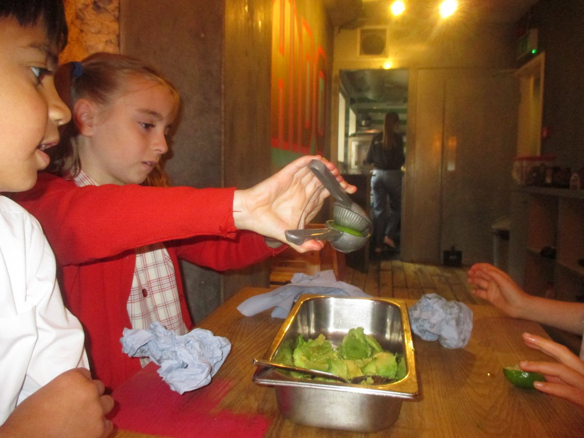 SJCS_Cambridge's tweet photo. 1H had a brilliant trip to Nanna Mexico as part of their child-led learning topic where the children learned how to make &amp; prepare authentic guacamole from scratch using fresh ingredients. It smelt &amp; tasted delicious! @nannamexico #mexico #food #fresh #trip https://t.co/3Rt9BBLX1M