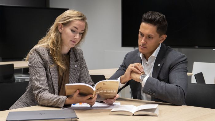 New summer courses | PLD Centre &amp; CuriousU PRO - mailchi.mp/professional-l…