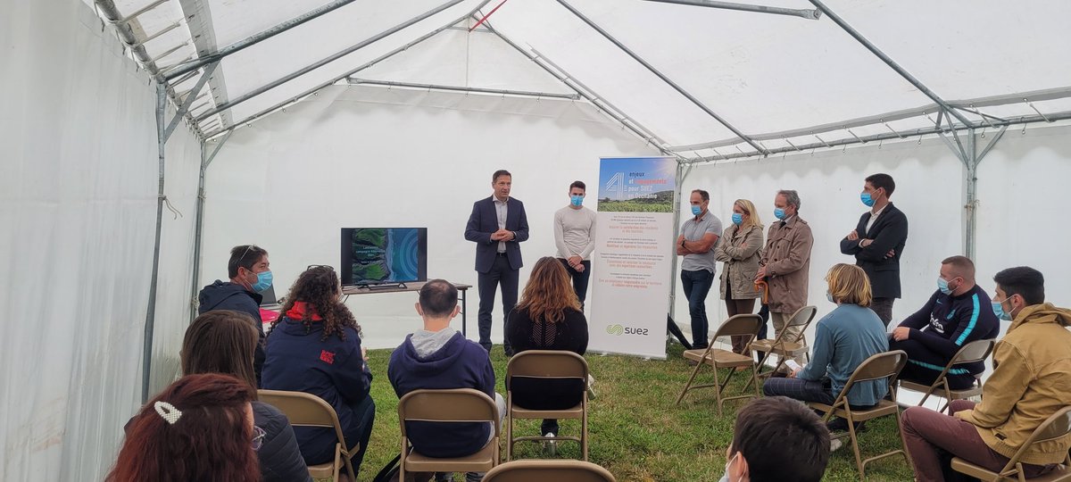 Antoine Bréchignac, Directeur de @suezFR en #Occitanie lance la campagne de recrutement de nos futurs alternants à #Tarbes : " 70% des alternants sont recrutés chez Suez à l'issue de leur formation. C'est une richesse pour eux et pour nous employeur responsable".