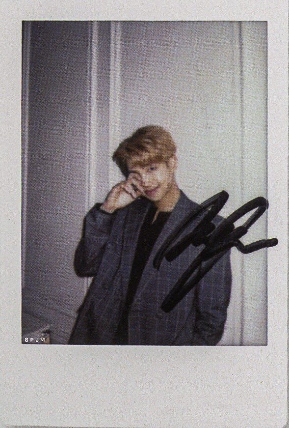 vvakhida's tweet photo. I see your beauty inside💕#WeLoveYouNamjoon https://t.co/W2AnFiJ2DH