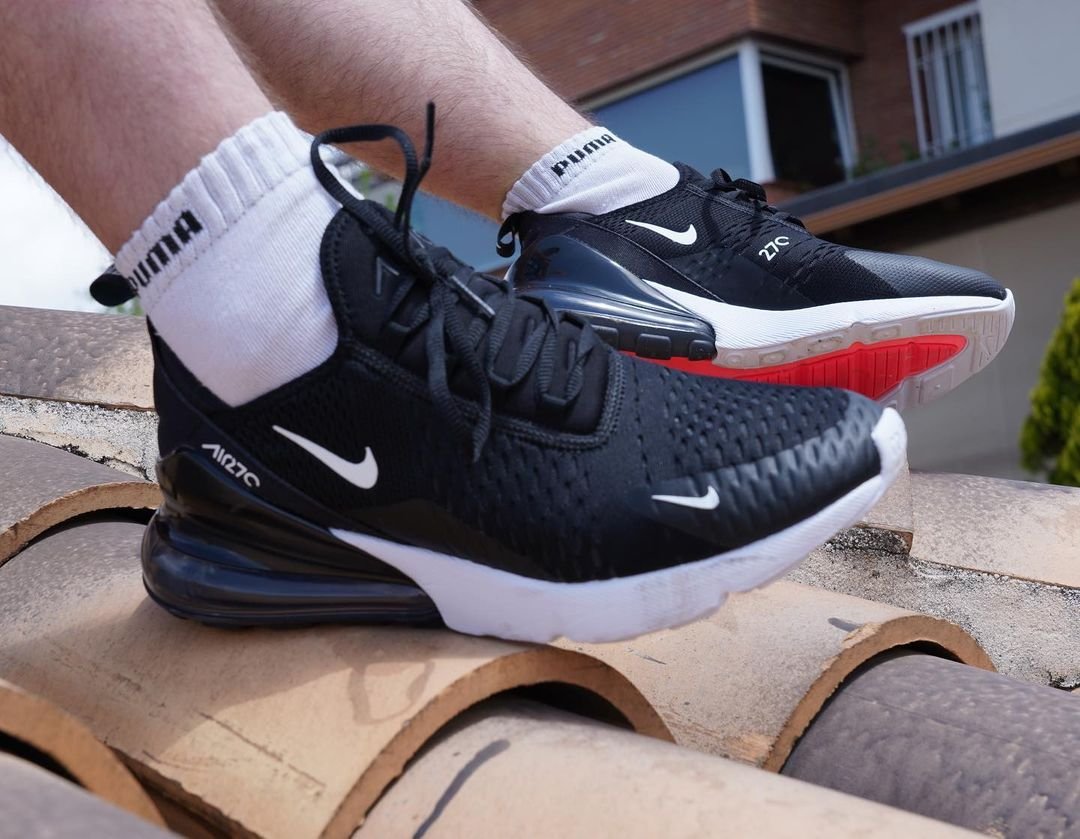 G2ArcticES's tweet photo. Mira a @FresskowyLoL bien fresskito luciendo unas Nike Air de @JDsportses 👟🔥

(bien fresskitas también 😎)

#IAMJD #G2ArcticSíSoy https://t.co/TW33DfcwUH