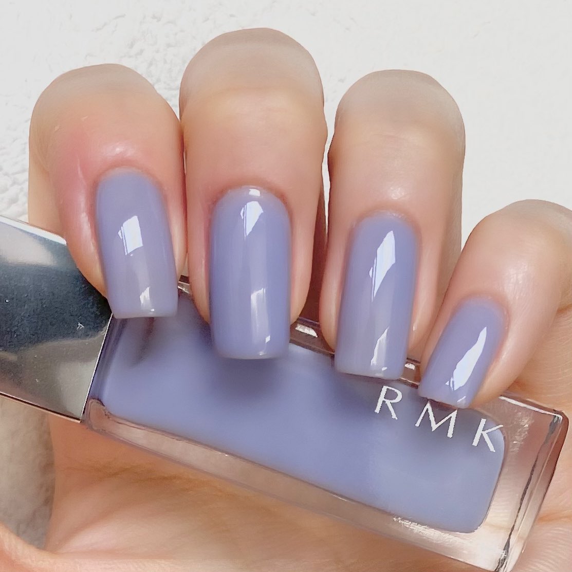 しらたま 在 Twitter 上 Rmk ネイルポリッシュ Ex 41 ジューンハイドレンジア 2度塗り 1度塗りの透け透けがすごく可愛かったんだけど 刷毛が使いこなせずムラになってしまったので重ねました 重ねるとパキッとした発色に 2つの違った色味を楽しめます 紫に