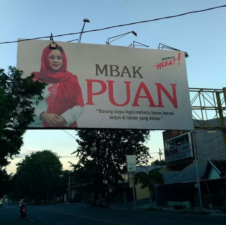 Mungkin dia belum tahu toko perhiasan, toko souvenir pun juga jual mutiara, ngapain harus nyebur ke laut.