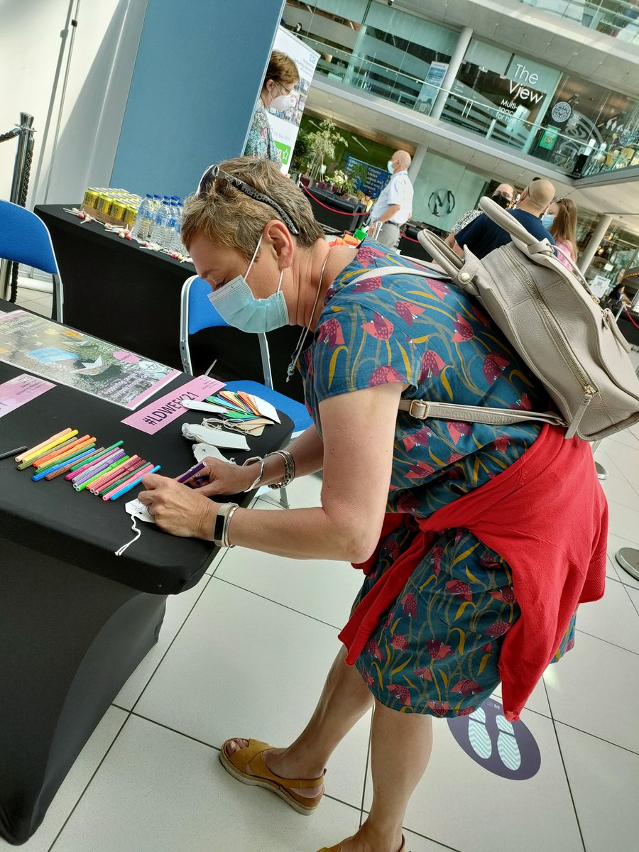 RebeccaCrossle2's tweet photo. #ldweek21 @UEA_Health @JamesPagetNHS pledges being written to ensure #Ldnursing #pwld stay high up on the agenda https://t.co/JFPGC7cUT8