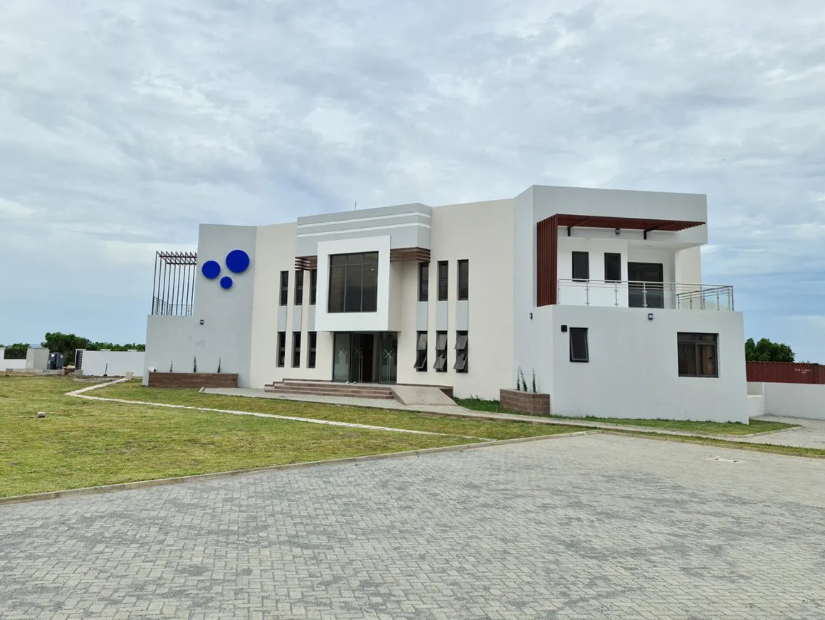 techgistgh's tweet photo. MainOne To Unveil Data Center In Appolonia City, Accra https://t.co/Yy3o3HBB3n #technews #techgistgh https://t.co/gJNSUMMkTC