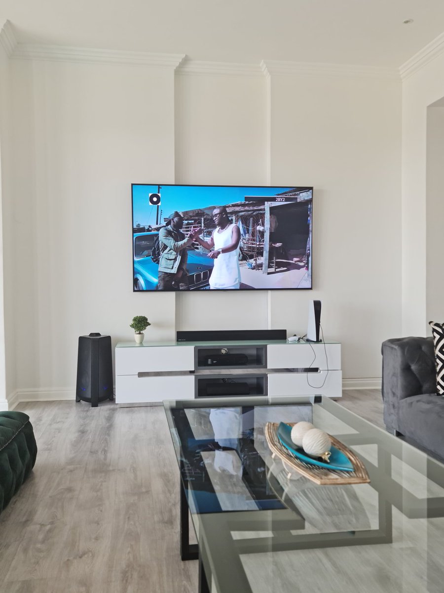 casspernyovest's tweet photo. Just caught Gusheshe playing on .@ChannelOTV . Classic !!!! https://t.co/0tQDTHmdKt