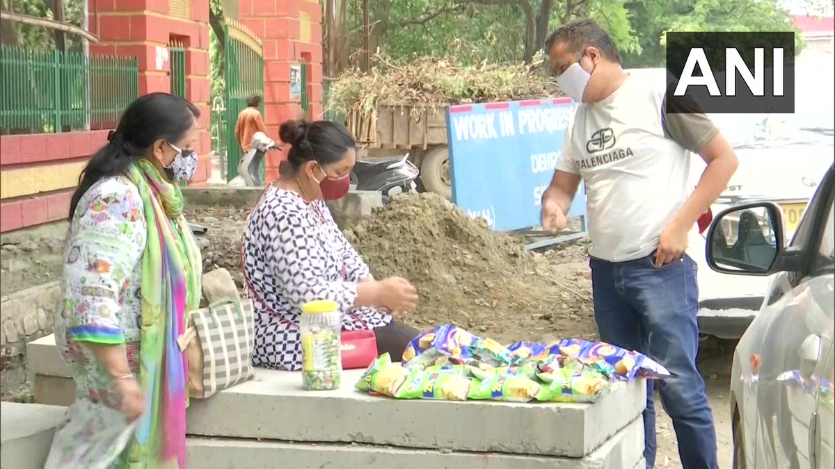 ANI's tweet photo. Uttarakhand: Para-shooter Dilraj Kaur is forced to sell chips and snacks near a park in Dehradun to make ends meet

"I started shooting in 2004 &amp; won 28 Gold, 8 Silver &amp; 3 Bronze medals on national level &amp; played some international games also," she says https://t.co/oVkUSEer69