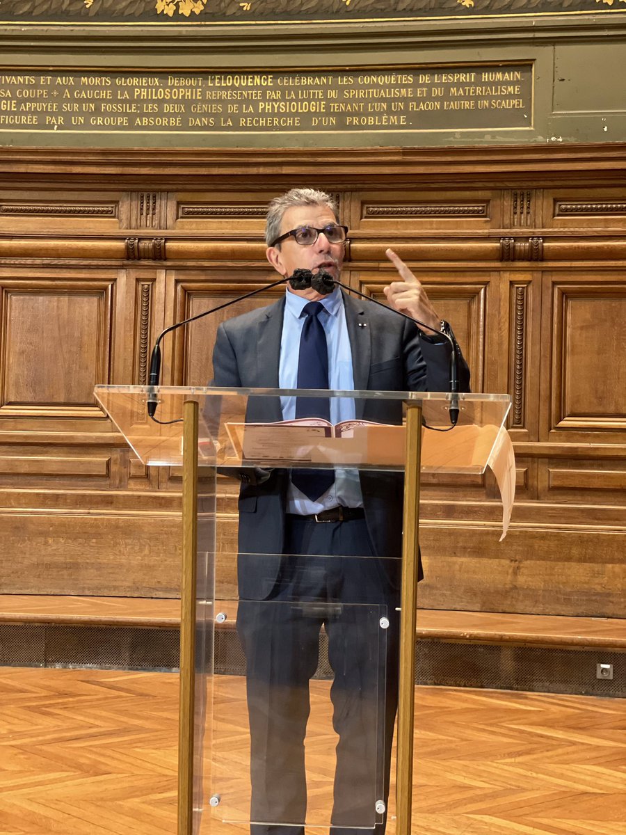 Un grand bravo aux 6 classes lauréates du concours « Un haïku pour l’olympisme », projet que nous avons eu le plaisir d’accompagner avec @Academie_Paris @cdos75 @CD_usep75 et la @MCJP_officiel Remise des prix ce matin en Sorbonne 👏 #Paris2024