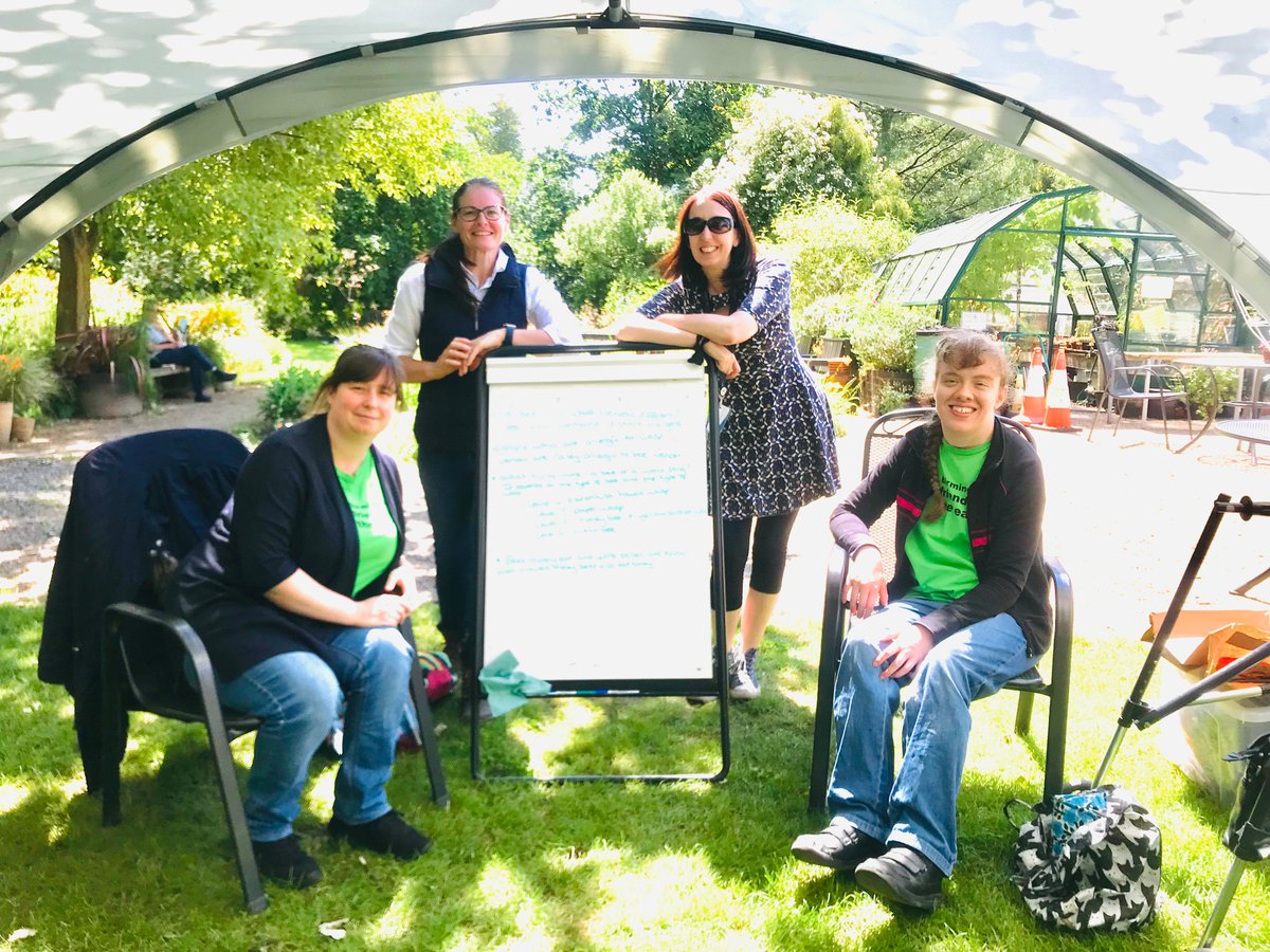 martineau27's tweet photo. Fantastic day teaching primary school children all about bees here in our beautiful outside classroom 🐝 @GreenJuliette with @Bham_FOE #LOTC #LearnOutsidetheClassroom #solitarybeeweek https://t.co/DLZPBVr6LD https://t.co/9CWLjxVNXJ