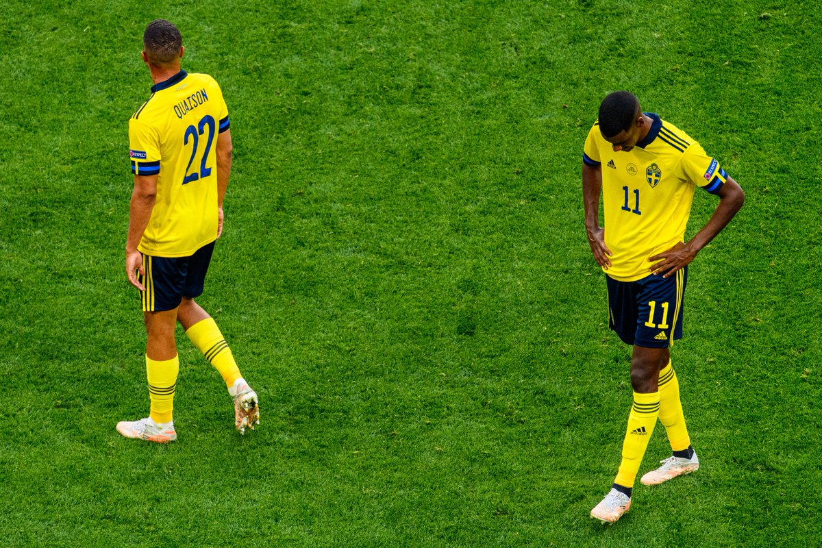 En dag som denna sträcker vi lite extra på ryggen, från U till A. Framåt! Framåt Sverige! 🇸🇪