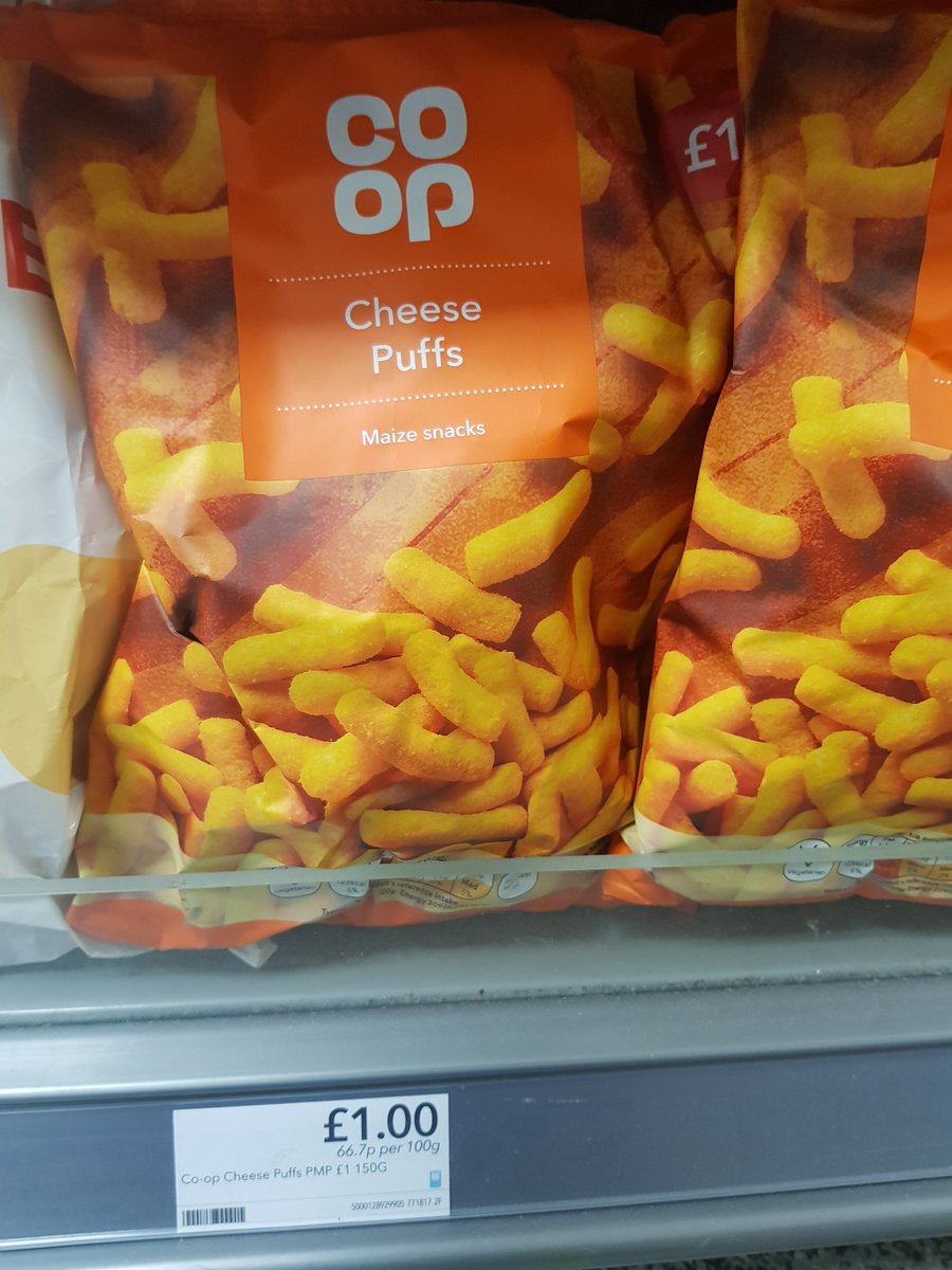 AmandaMorrisSM1's tweet photo. New crisp plan looking sharp in #coopcowdenbeath with a few new lines including a share size bag of cheese puffs for the great value of £1 have a look on your next visit and see what snacks take your fancy :) we look forward to seeing you in store https://t.co/KoaTgGNnib