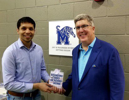 jbmyers's tweet photo. So honored to be a mentor for several young professionals like Venki Manapati.. wonderful young man with a bright future! #mentoring #MEMPHIS #AVtweeps #entreprenuers #SmallBusinesses #givingback #Legacies #scnmagazine #universityofmemphis https://t.co/DKscJWgIQL