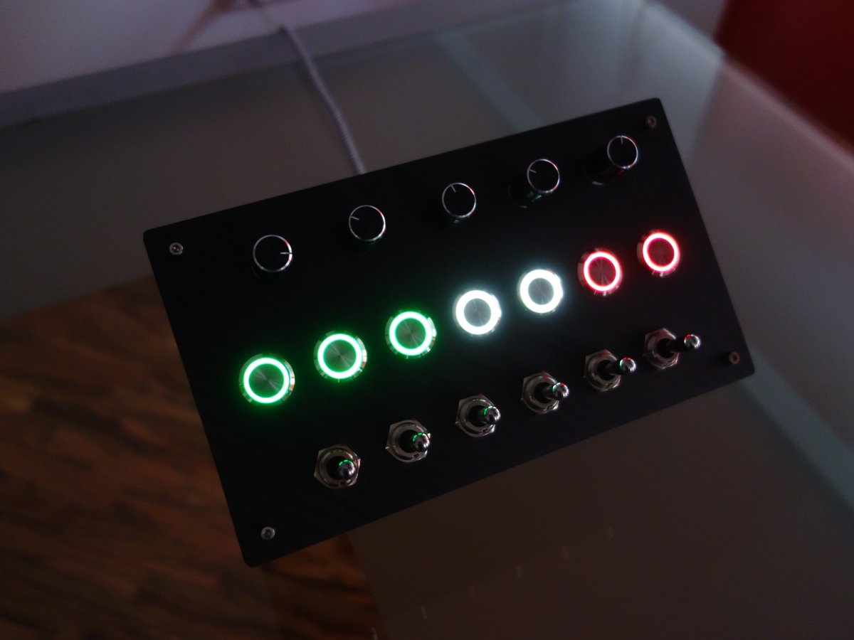 Nuevo modelo de botonera, esta vez en mate.