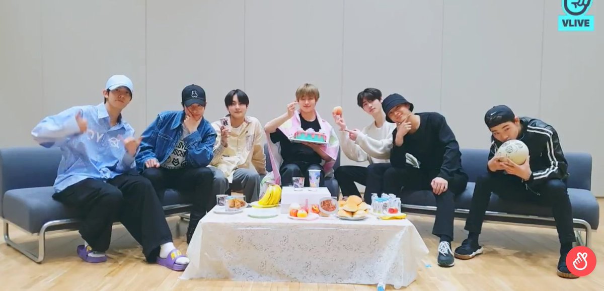 crzyforhc's tweet photo. Happy Birthday Sunoo 🥺🎂
Thank you for spreading so much joy and love to everyone around you!
#SunooOurMiracleOfJune #HAPPYSUNOODAY #SUNOOBDAYBASH https://t.co/WYsoqyiPpe
